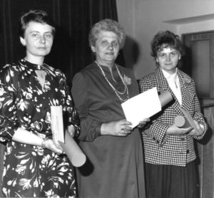BVLK 1988. „Budujeme vzornou lidovou knihovnu“ (BVLK) byla celostátní soutěž a propagační kampaň, která probíhala v Československu, zejména od 50. let 20. století, s cílem pozvednout úroveň veřejných knihoven na úroveň socialistických standardů. 